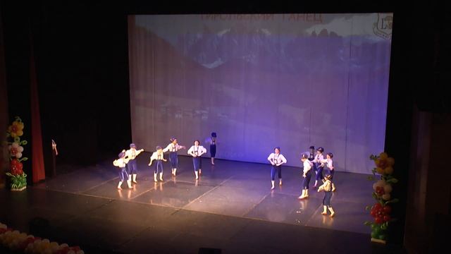 "Тирольский танец", НОХА "Улыбка" - 25 лет, ФМЛ 93 г. Уфа, 04.04.22, рук. Насырова А. Г. смотреть онлайн