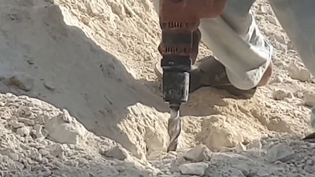 Watch Hilti TE-70 in "Beast" Mode! смотреть онлайн