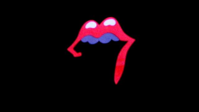 Футболка с эквалайзером "Язык"/T-shirt Led "Language" смотреть онлайн