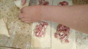 Самса узбекская из готового слоёного теста с мясом