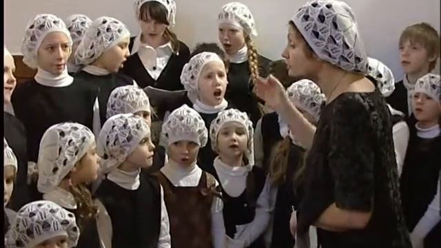 Рождественские колядки и песни в исполнении детского хора воскресной школы. 10 смотреть онлайн
