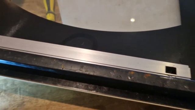 LEISURE C60 REMOVE COOKER GLASS FIX HANDLE смотреть онлайн