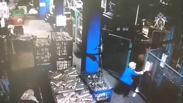 Трагический случай на чугунолитейном заводе в Людинове смотреть онлайн