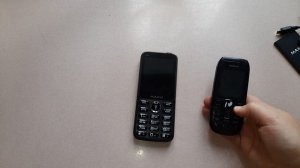 Распаковка мобильного телефона Maxvl k15n