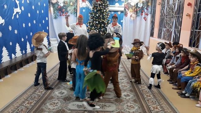 Новый год, игра смотреть онлайн