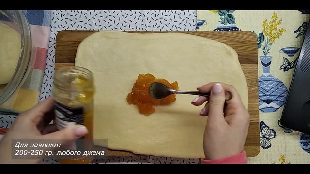 Дрожжевые булочки с джемом / Jam Filled Rose Buns / Brioșe cu gem смотреть онлайн