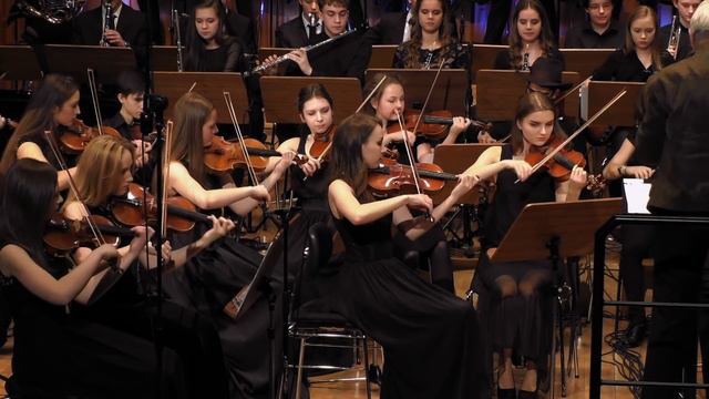 John Williams - Indiana Jones Orchestral Medley, conducted by Andrzej Kucybała смотреть онлайн