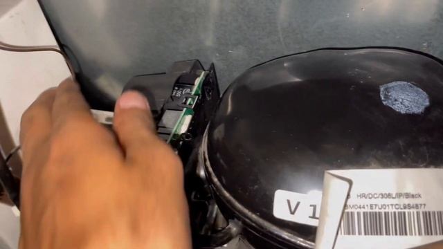 Easy To Open Haier Inverter Refrigerator Compressor PCB Box In Urdu