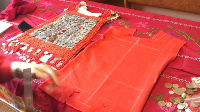 Мастер класс по изготовлению элементов башкирского костюма наспинник от студии “Селтәр" смотреть онлайн