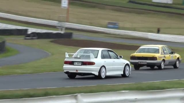 Mitsubishi Lancer Evolution III смотреть онлайн