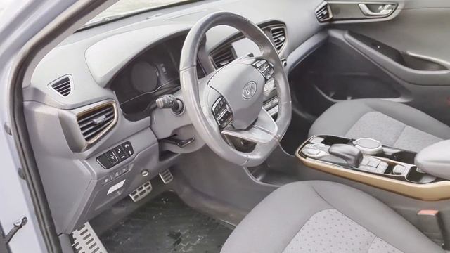 АВТО З НОРВЕГІЇ / В ПРОДАЖУ HYUNDAI IONIQ 28kWh 2019 рік смотреть онлайн