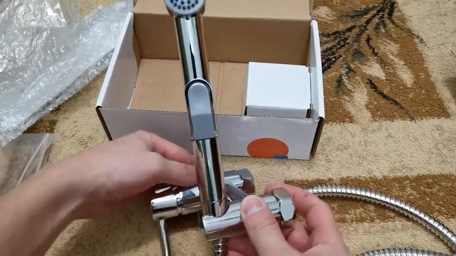 Смеситель Rossinka X25-52 с гигиеническим душем смотреть онлайн