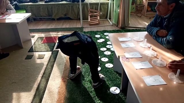 Изучаем геометрические фигуры и цифры смотреть онлайн