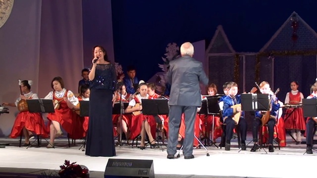 Е. Юрьев. В ЛУННОМ СИЯНЬЕ. 13.01.2019 г. смотреть онлайн