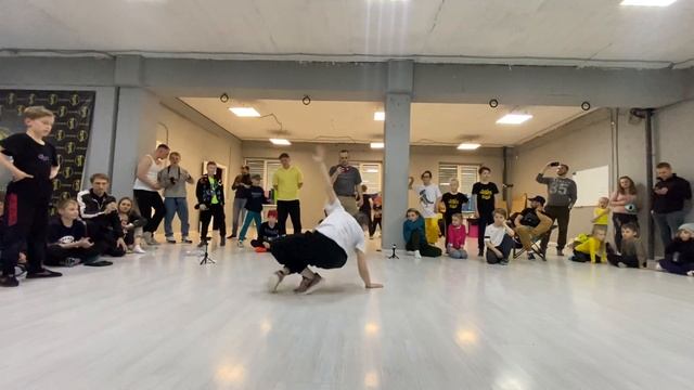 Crazy Sunday Jam Smolensk | breaking 1vs1 смотреть онлайн