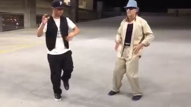 Popping John, Kid Tik-Tak, & FX In Robotic Mode