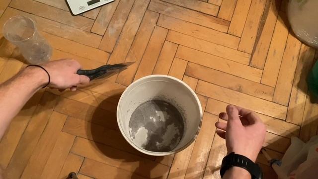 Как замешать штукатурку без миксера | Делаем замес вручную | Штукатурка стен смотреть онлайн