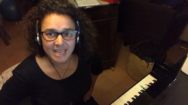 Coral Edu.Cant - Mamma Mia смотреть онлайн