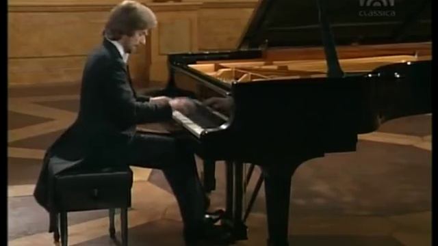 Franz Schubert, IMPROMPTU op 90,2 Krystian Zimerman, Klavier смотреть онлайн