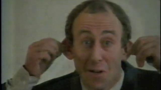 Rik Mayall Sketch from "The Tube" 80s смотреть онлайн