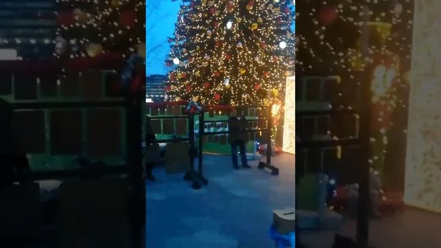 Елка в парке Зарядье смотреть онлайн