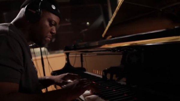 Shaun Martin - Yellow Jacket (7 Summers)