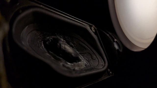 JBL FLIP 5 OREO EDITION LFM 100% VOL. BASS TEST смотреть онлайн