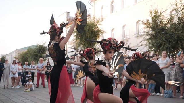 День рождения школы иностранных языков Language Link в Оренбурге / Ведущий Мэл Хаджиев