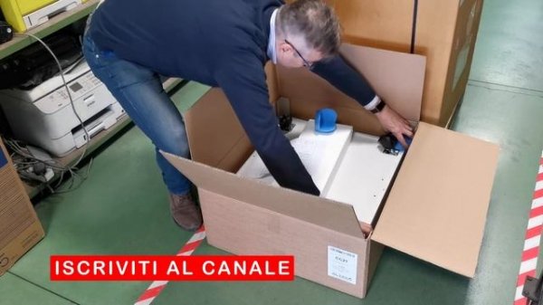 UNBOXING CANON IMAGE RUNNER C3226i multifunzione laser a colori A3