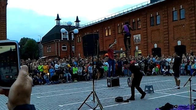 Тула. Ликерка Лофт. Театральный дворик 2016(5). Mr.Copini из Чили смотреть онлайн