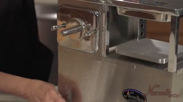 Cleaning the Norwalk смотреть онлайн