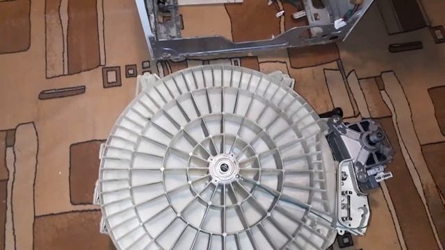 "РЕМОНТ ДИЛЕТАНТА СТИРАЛЬНОЙ МАШИНЫ SAMSUNG. ЗАМЕНА КРЕСТОВИНЫ И ПОДШИПНИКОВ" смотреть онлайн