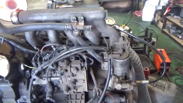 Проверка давления масла в двигателе 662911 10004256 Ssang Young OM 662 Istana смотреть онлайн