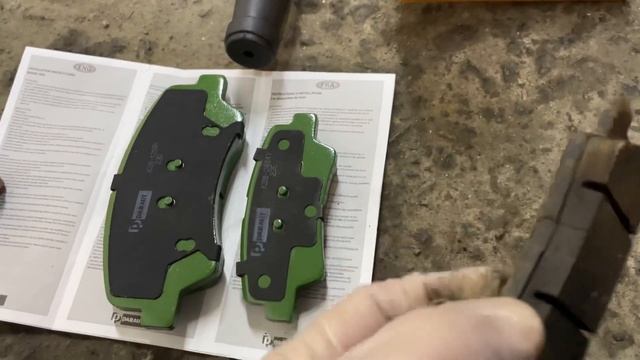 Отличие передних тормозных колодок от задних на Солярисе. смотреть онлайн