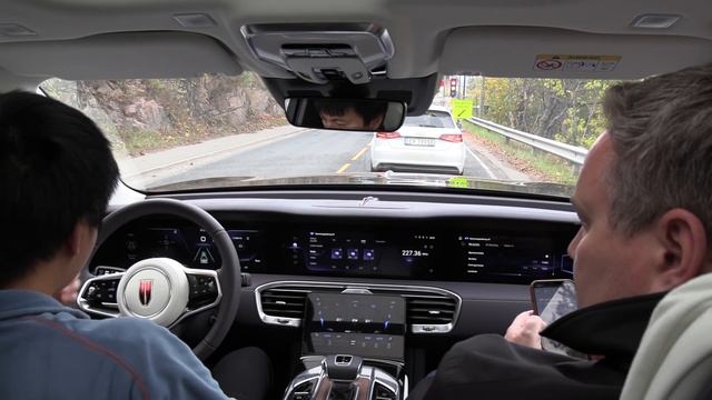 Hongqi E-HS9 Prototype Test Drive