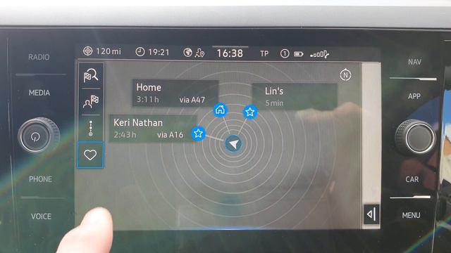 Deleting a satnav destination (VW) смотреть онлайн