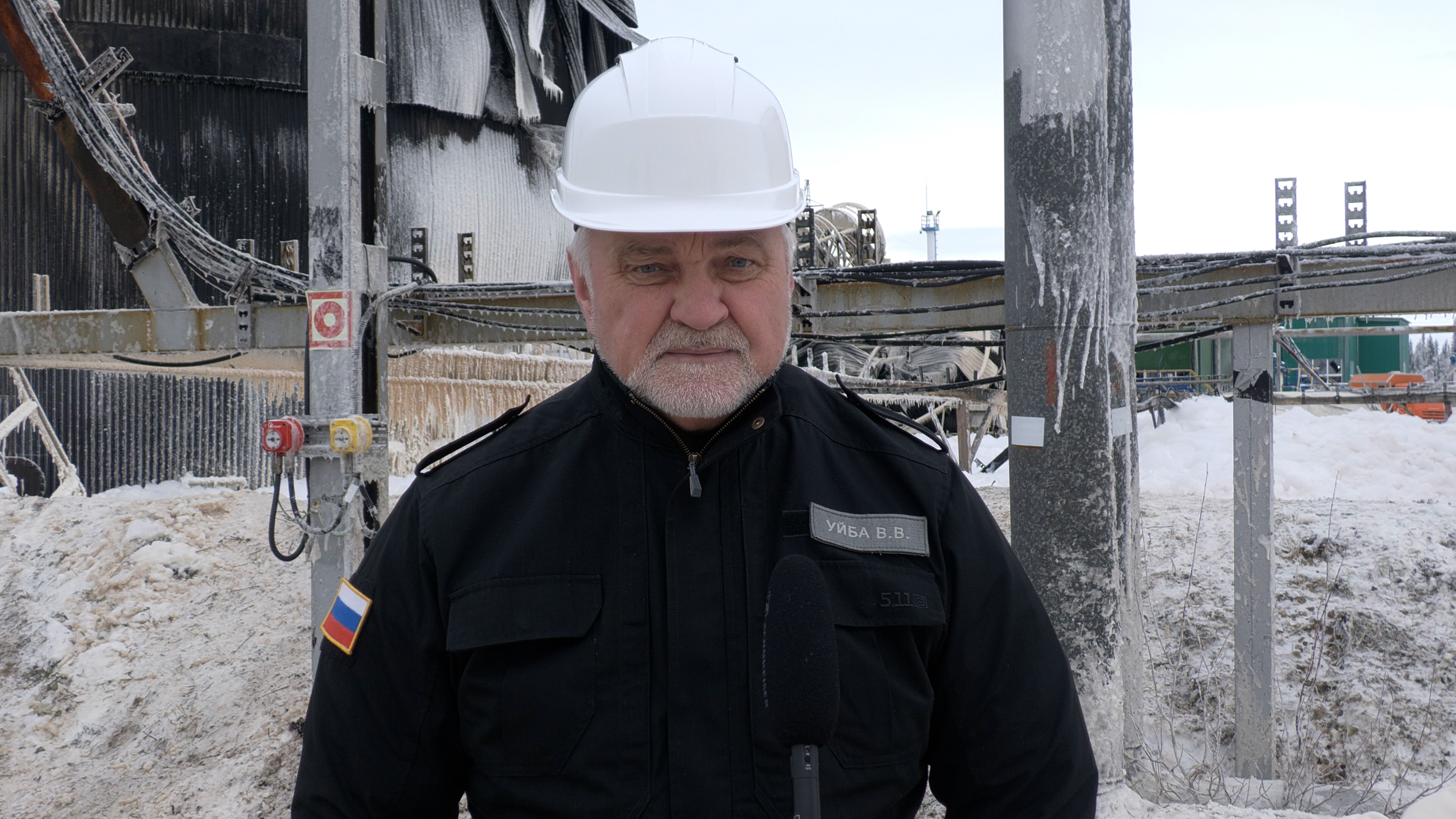 Владимир Уйба о рабочей поездке в Усинский район и инциденте с возгоранием нефтяного резервуара смотреть онлайн