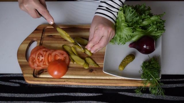 Гамбургеры. ВКУСНО!! СЫТНО!!! НЕ ХУЖЕ ЧЕМ В МАКДОНАЛЬДСе!!! смотреть онлайн