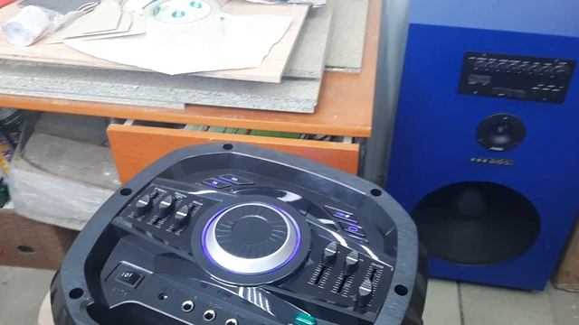Как я говорил, нифига никто не узнает звук JBL PartyBox 300. Но правильный ответ все же был. смотреть онлайн