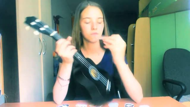 УКРАШАЕМ УКУЛЕЛЕ смотреть онлайн