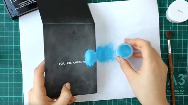 Открытка с горячим эмбоссингом (CAS-Card with layerinf embossing using Altenew Stamps) смотреть онлайн