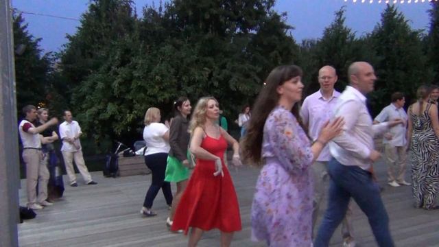 Вирджинский рил. Опенэйр в парке Горького 6 июня 2019. балансе.рф смотреть онлайн