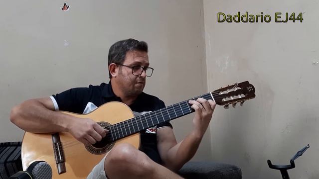 Comparativo D'addario Pro Arte EJ44 X Giannini Clássico