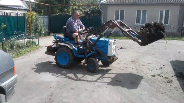 Минитрактор КМЗ-012 самодельный погрузчик смотреть онлайн
