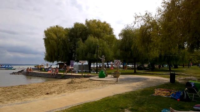 Озеро Балатон (венг. Balaton, нем. Plattensee) , Венгрия. Город Кестхей. смотреть онлайн