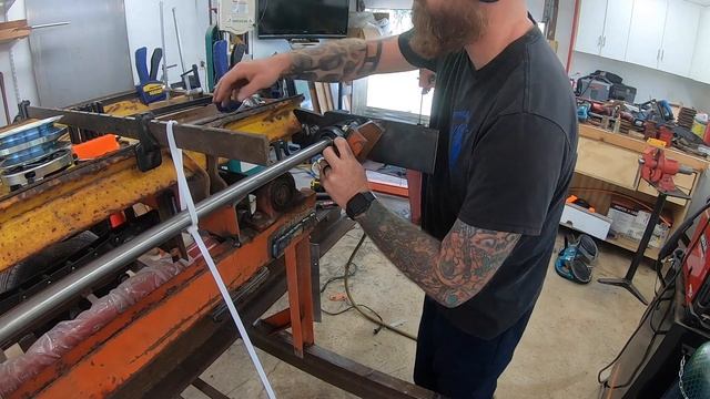 Firewood Processor Ep 4 - W/ Voice Over Saw смотреть онлайн