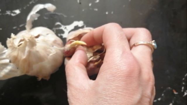 Пророс чеснок?Не спешите выкидывать. смотреть онлайн
