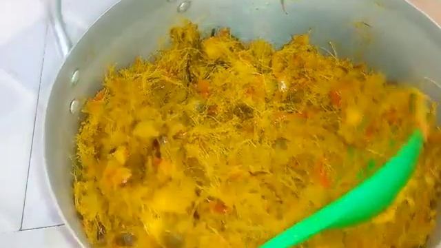 How to Extract Palm Fruit Juice for Banga Soup at Home смотреть онлайн