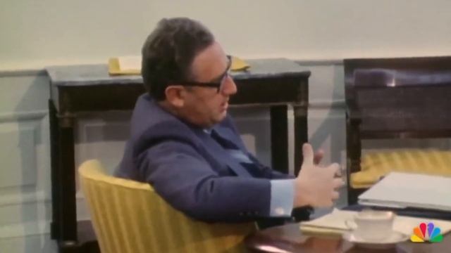 Что такое челночная дипломатия. Анекдот от Генри Киссинджера.