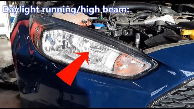 Ford Focus (2010-2018) Model 2014- headlight bulb replacement - Tutorial смотреть онлайн